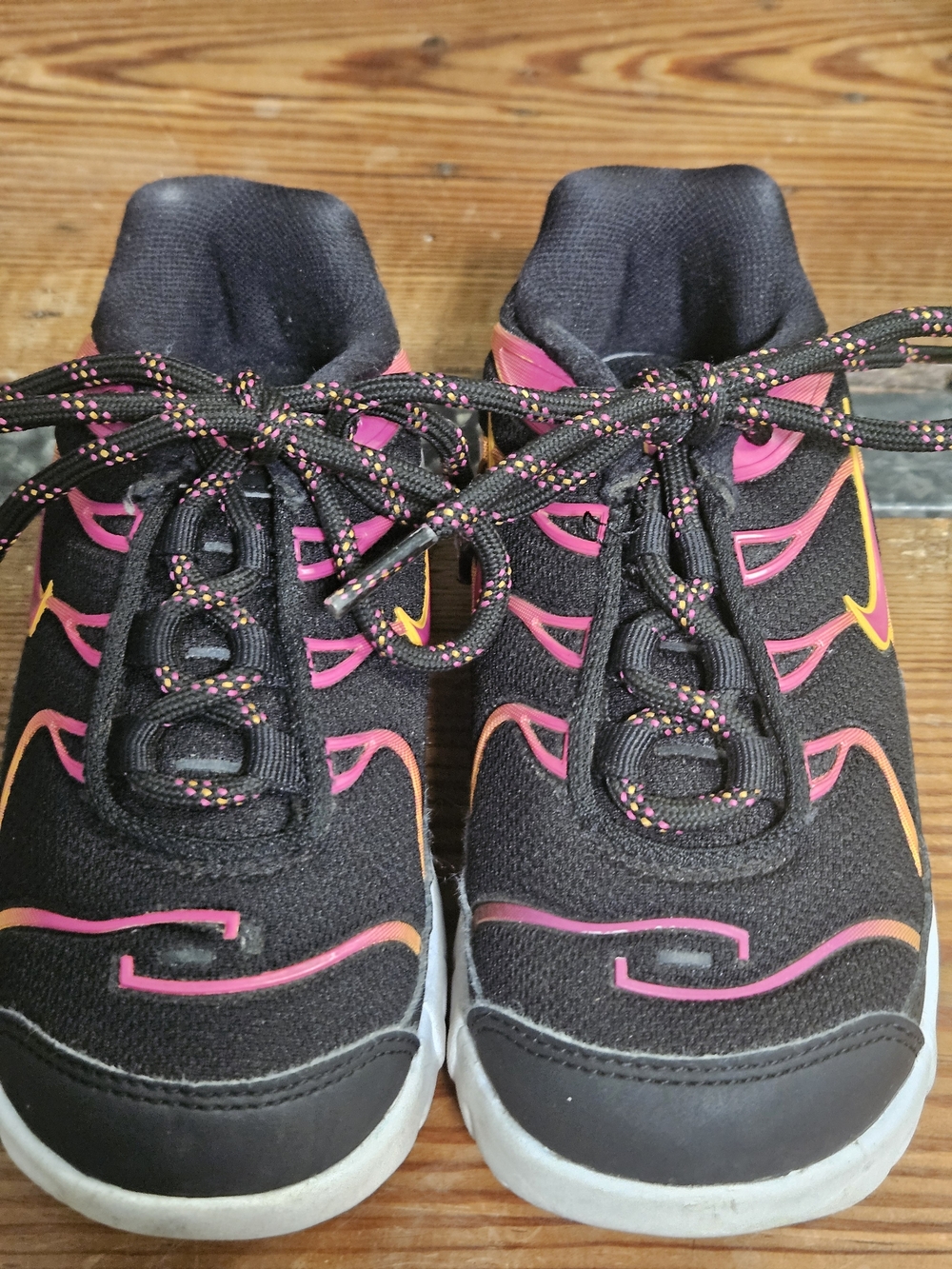 Nike Air Max Plus Black With Orange & Pink 10c